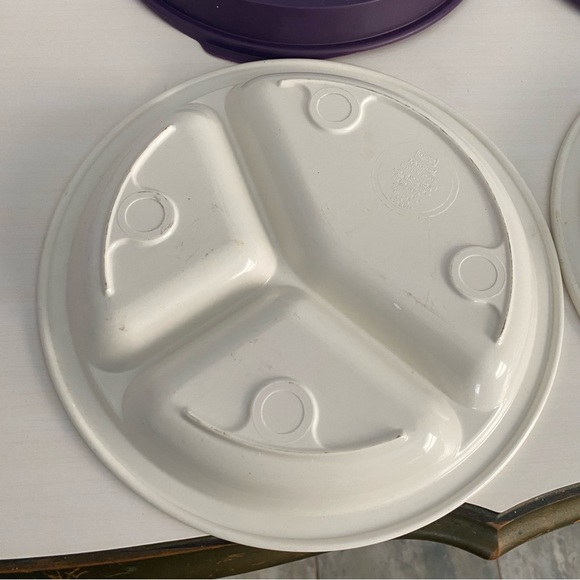 COPY - Anchor Hocking Divided Plates - Picture 4 of 6